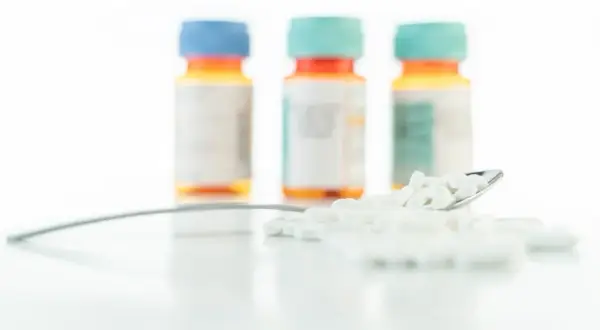 Typy konstytucyjne w homeopatii: jak wybrać odpowiednie leki?